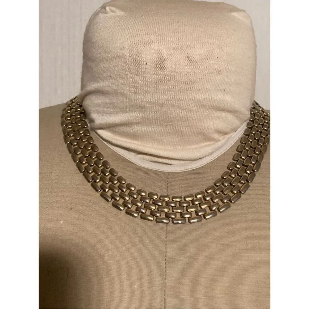 Necklace fashion jewelry flat gold tone link